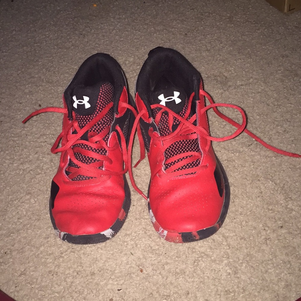 Under armor shoes
